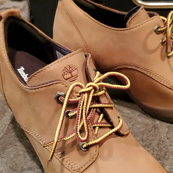 NWOT - Timberland Heeled Boots - Picture 6 of 11